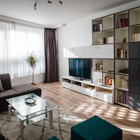 Midi-Suede Apartment Brussels Luaran gambar